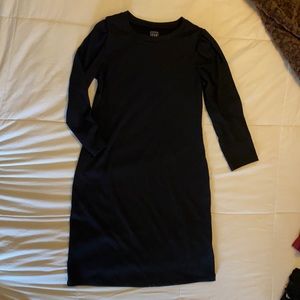Gap dress. Black. Ribbed. Small shoulder pad.